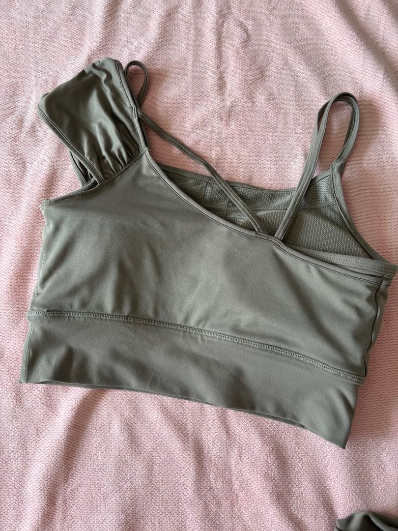 【美品】SUKALA 上下セット　Sサイズ