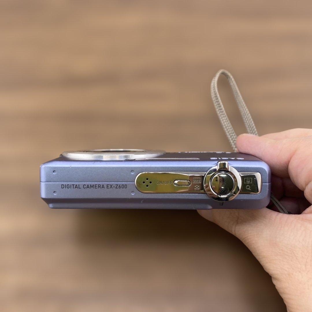 CASIO カシオ メガピクセル6.0 EX-Z600 Y-5