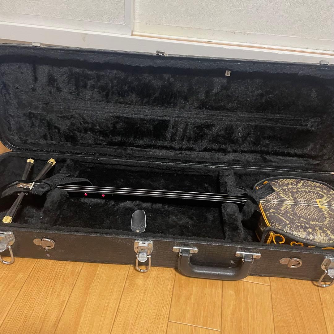 沖縄三線　ハードケース付き 沖縄　三線　民謡　弦楽器