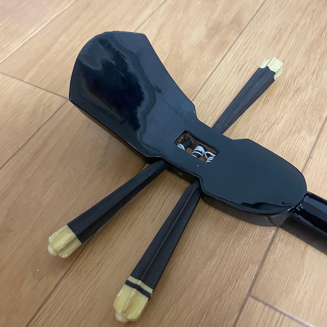 沖縄三線　ハードケース付き 沖縄　三線　民謡　弦楽器