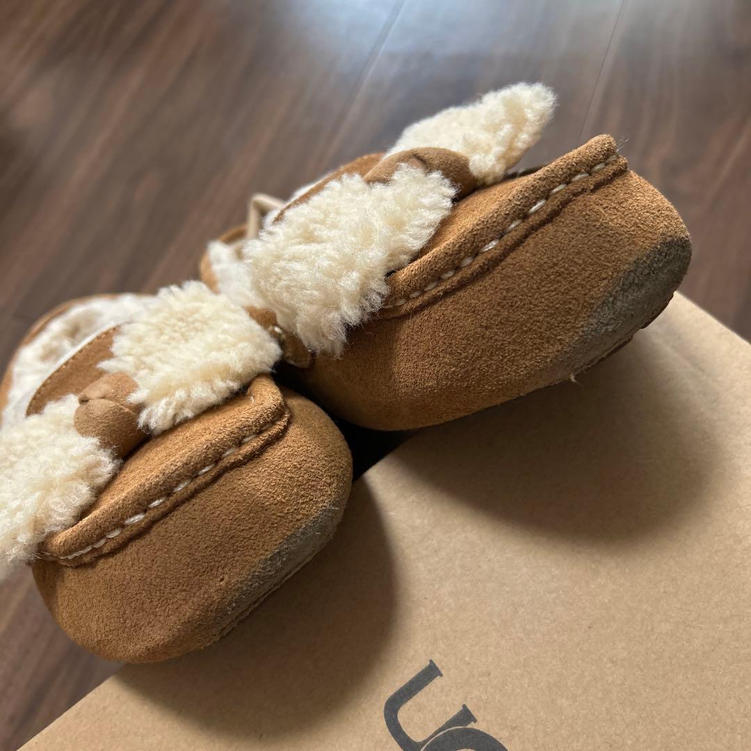あーちゃん！UGG アグ　モカシン
