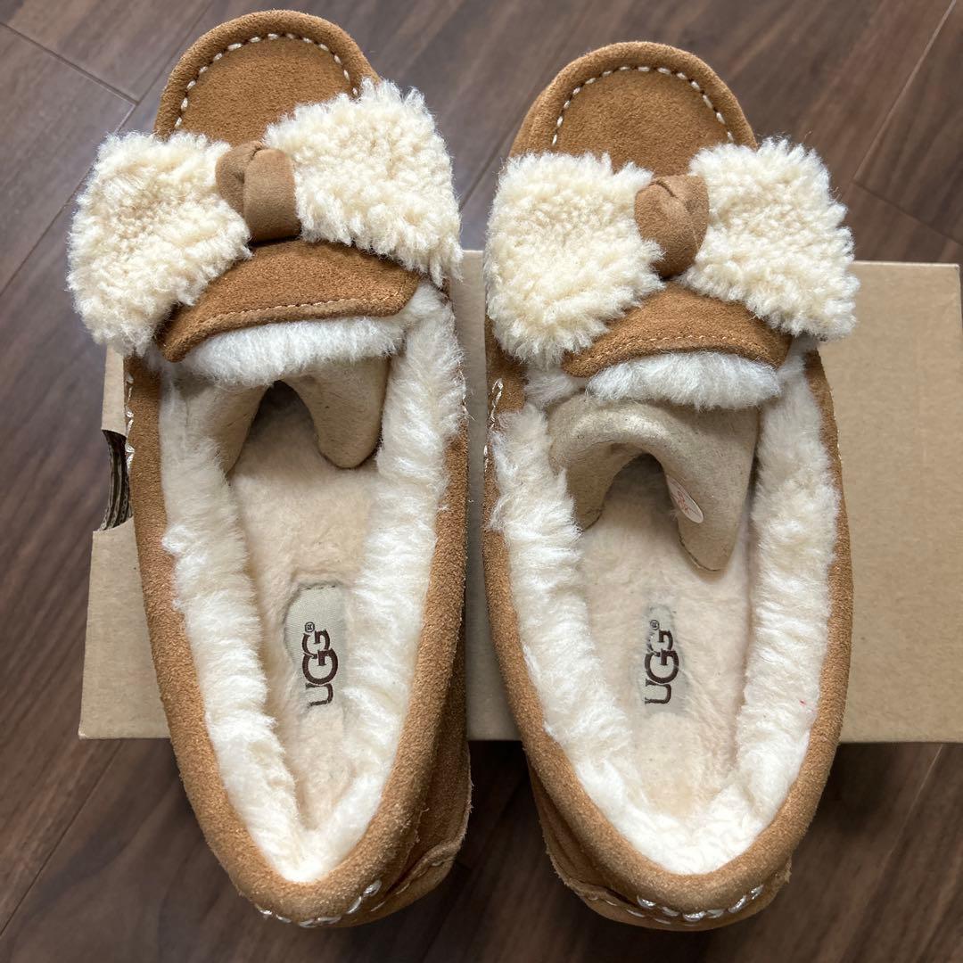 あーちゃん！UGG アグ　モカシン