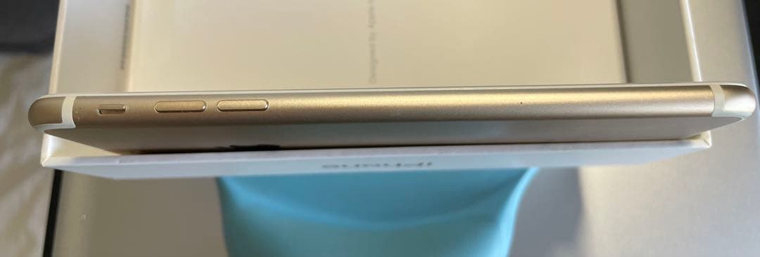 【新品液晶】iPhone 7 Plus Gold 256GB SIMフリー