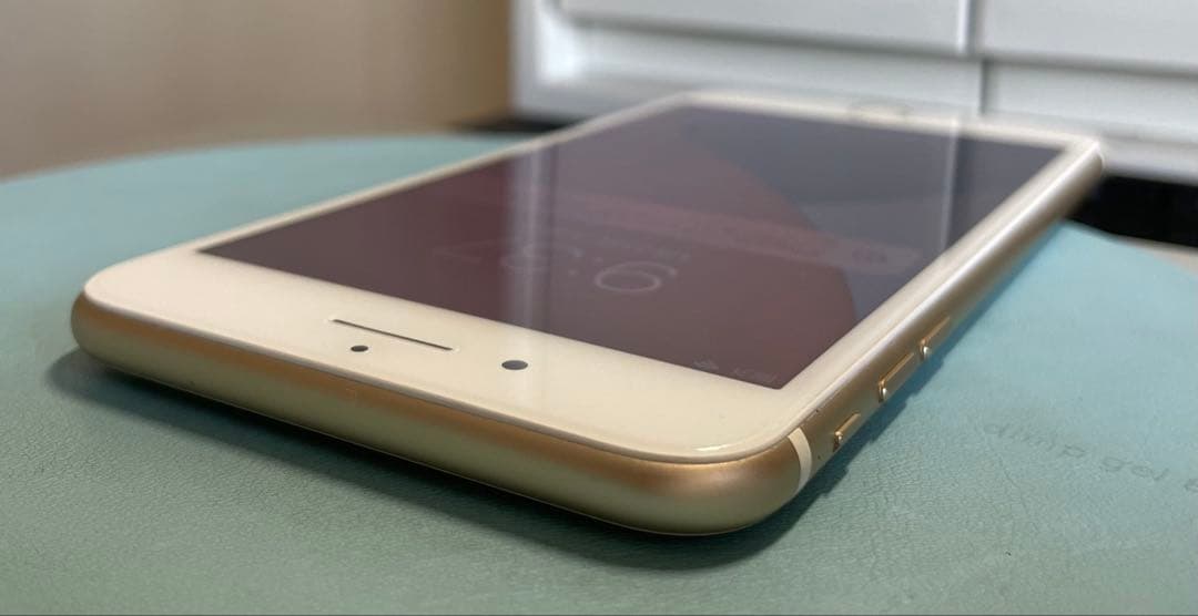 【新品液晶】iPhone 7 Plus Gold 256GB SIMフリー