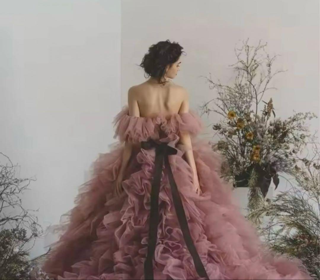 【新品未使用】ウェディンドレス　ピンク　チュールドレス フリルデザイン