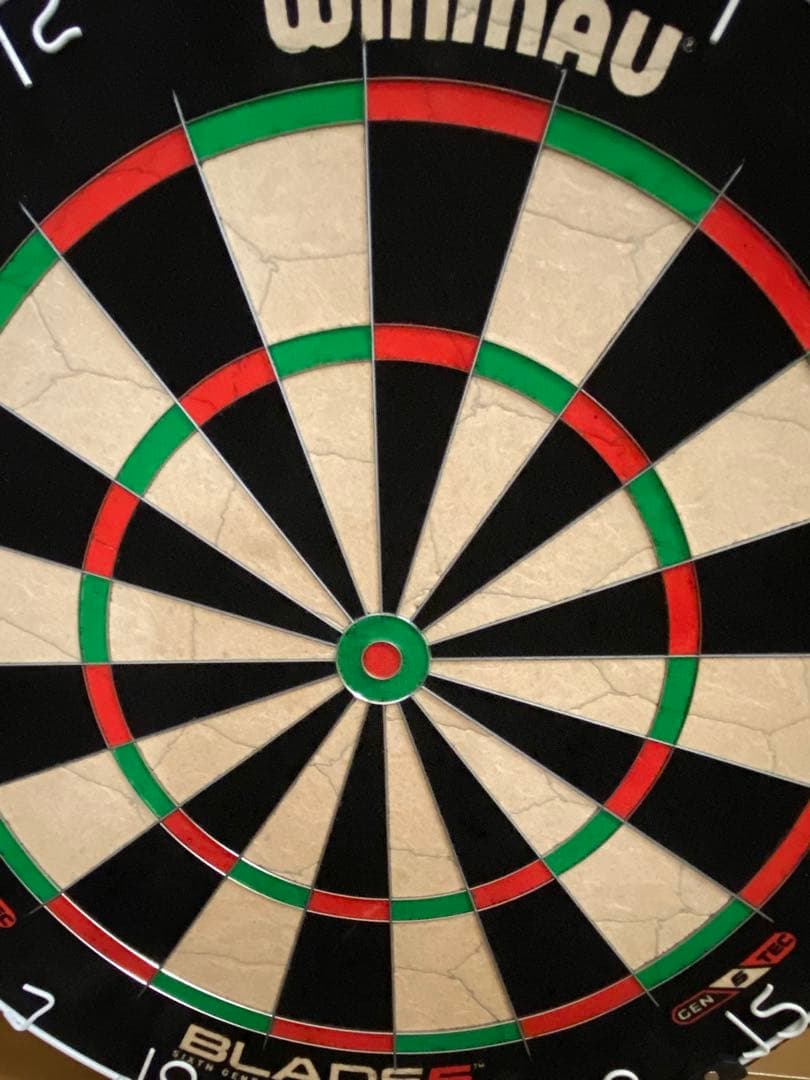 WINMAU BLADE6 ハードダーツボード