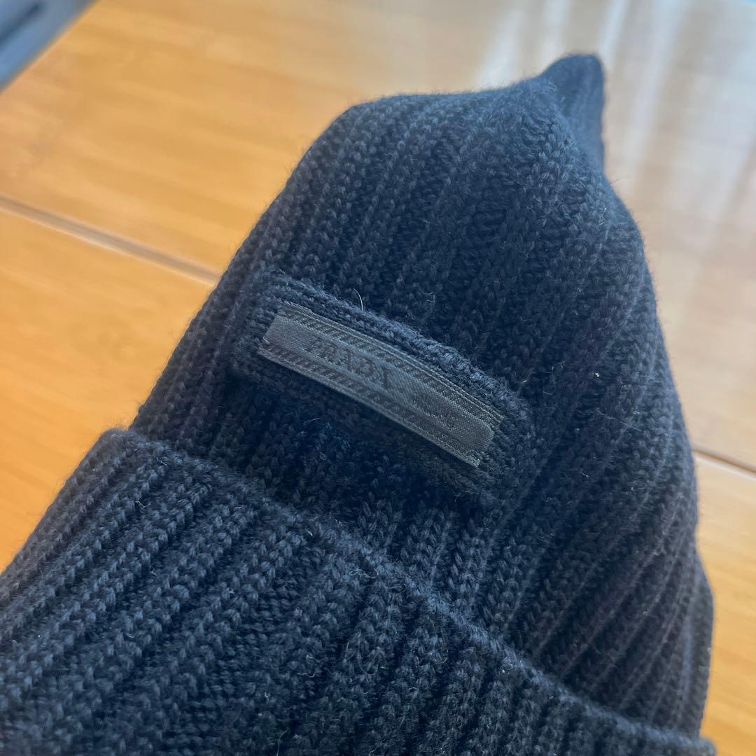PRADA ブラック ニット帽