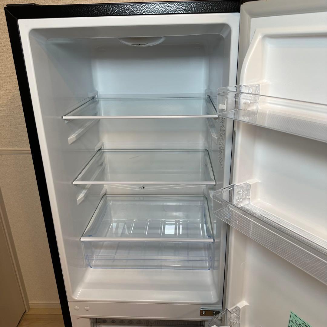 Hisense ハイセンス 冷蔵庫　HR-D1701B