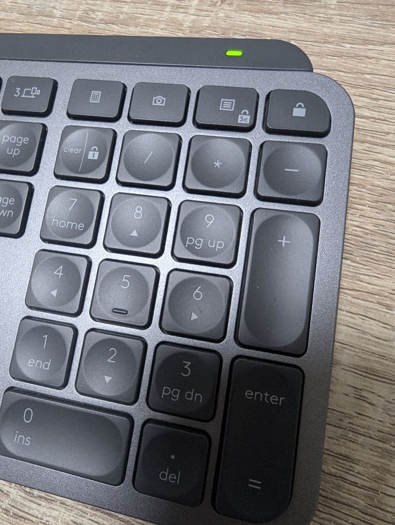 ロジクール アドバンスド ワイヤレスキーボード KX800 MX KEYS