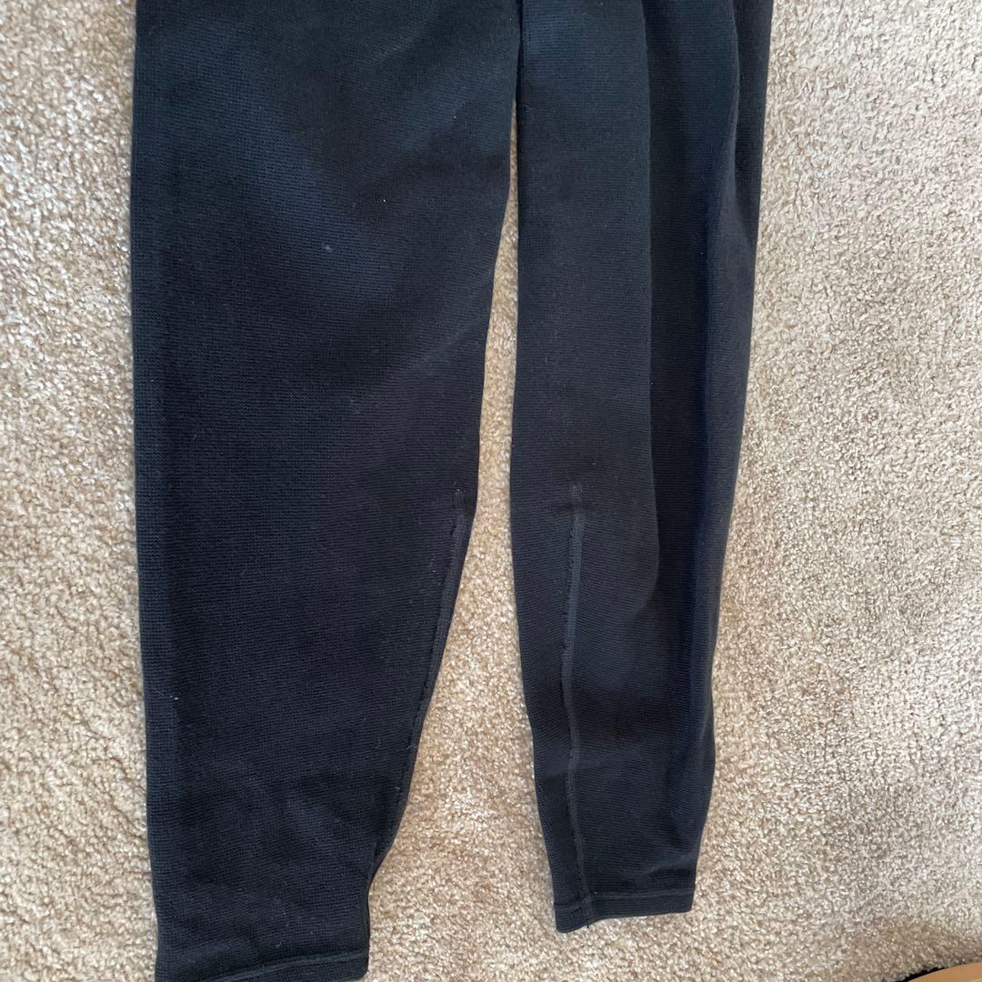 peu à beauté ブラック スパッツ