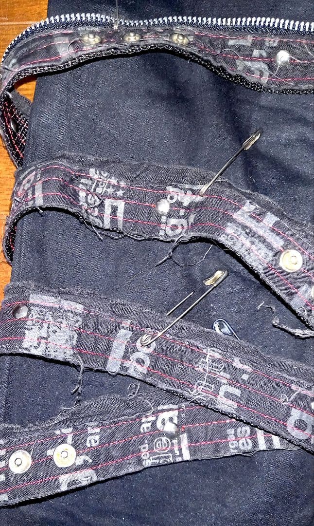 Saruwa2♡プロフ読んでねさん専用ダメージベルトパンツ