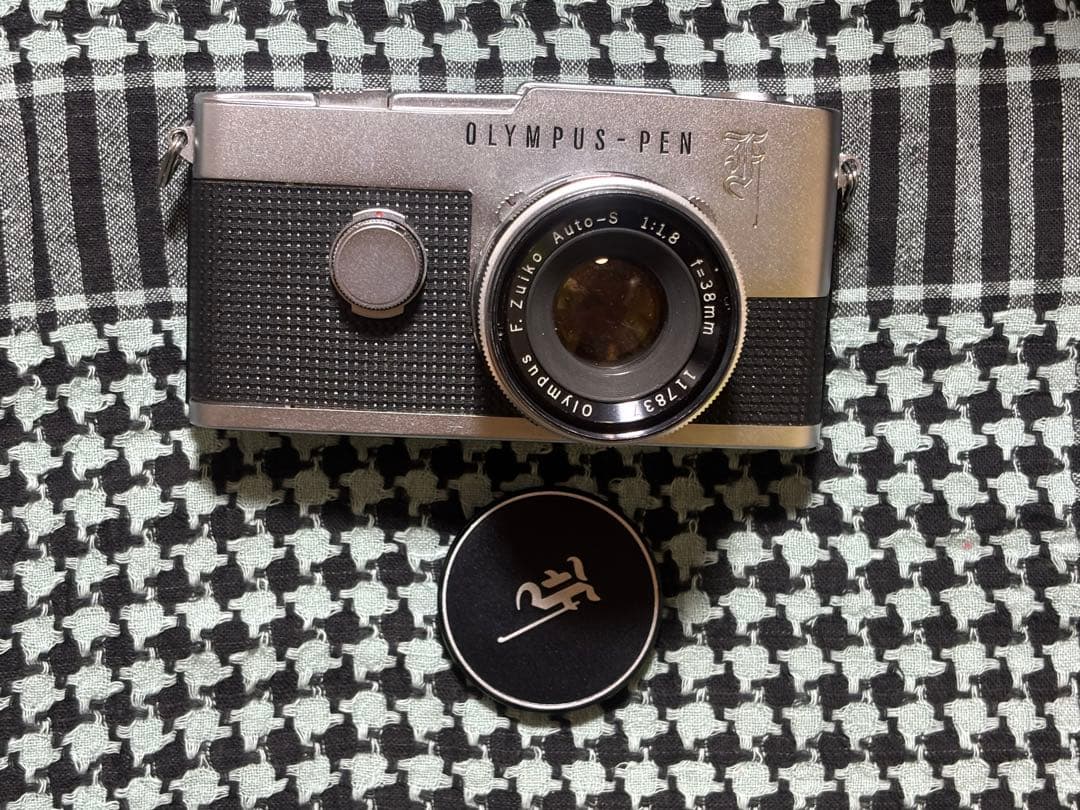 OLYMPUS PEN F フィルムカメラ
