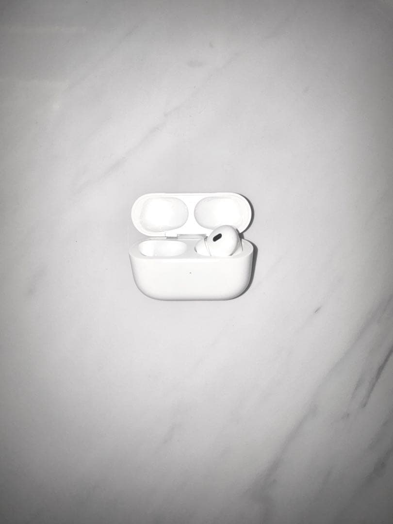 Apple AirPods Pro 【第二世代】 右耳・ケースのみ