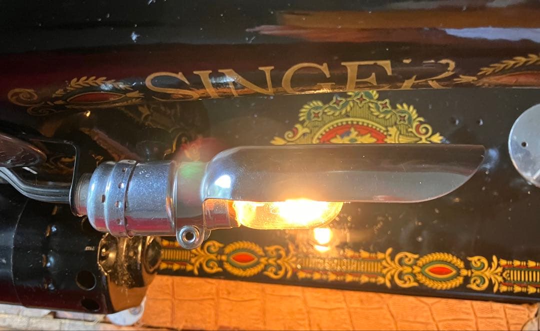 SINGER 古い電動ミシン