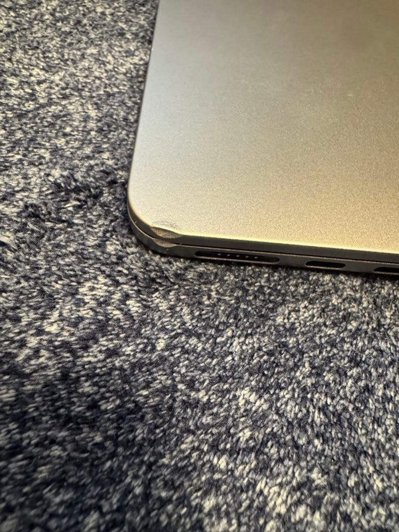 MacBook Air M2 メモリ16GB SSD256GB シルバー