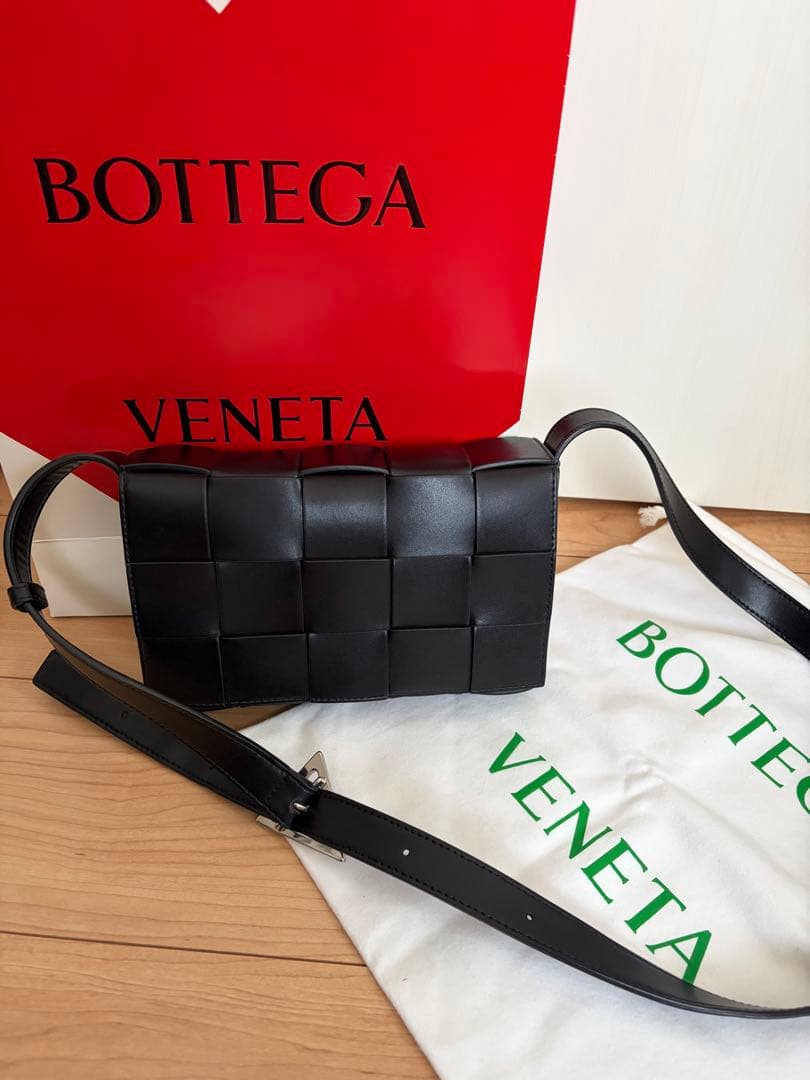 Bottega Veneta カセットバッグ パラキート グリーン