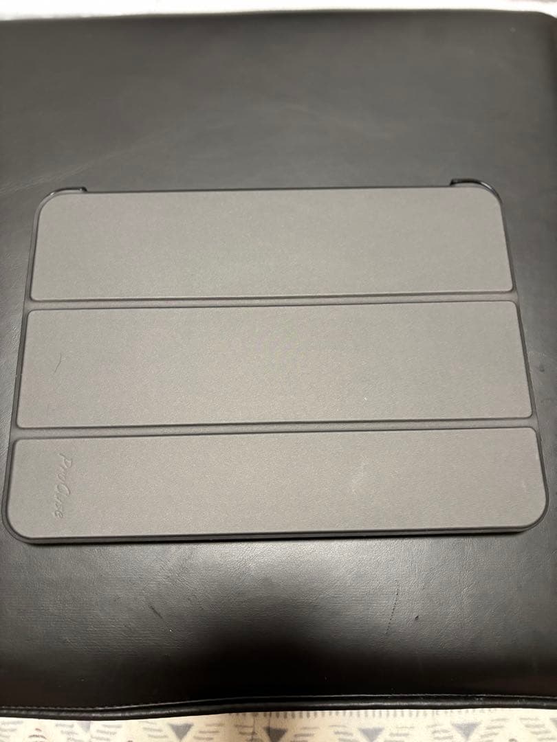 Apple iPad (A16) 第11世代 128GB カバー付