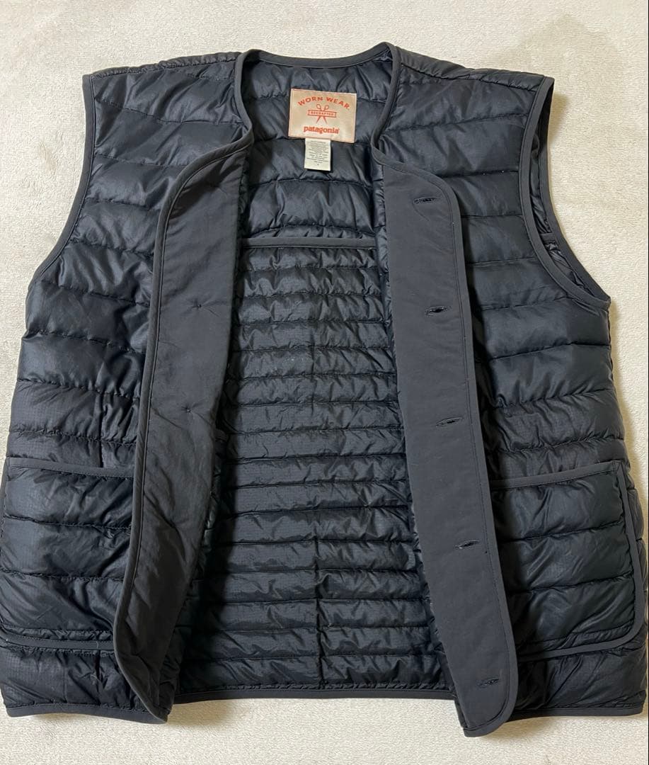 希少‼️黒‼️パタゴニア WORN WEAR ダウンベスト recrafted