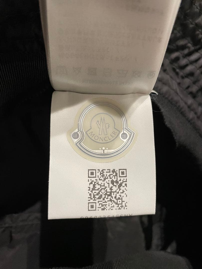 【値下げ‼︎】モンクレール MONCLER 帽子　ナイロンバケットハット