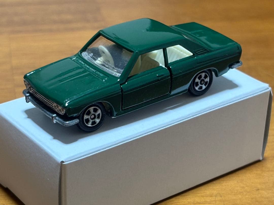 デ*ー様 黒箱最初期トミカ ブルーバード SSS クーペ　1Aホイール　緑　コピ