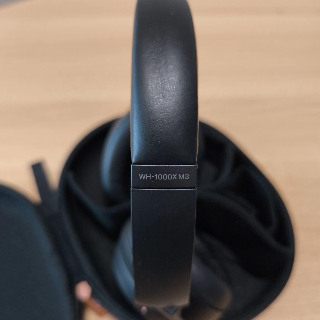 SONY ワイヤレスヘッドホン ケース付き wh-1000xm3