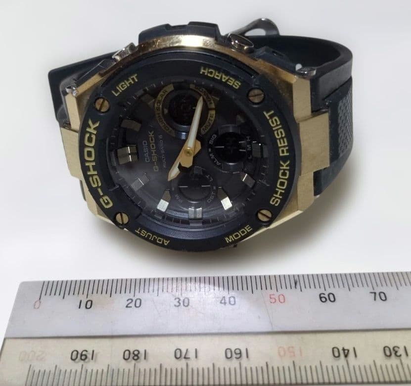 G-SHOCK GST-W100G ブラック/ゴールド