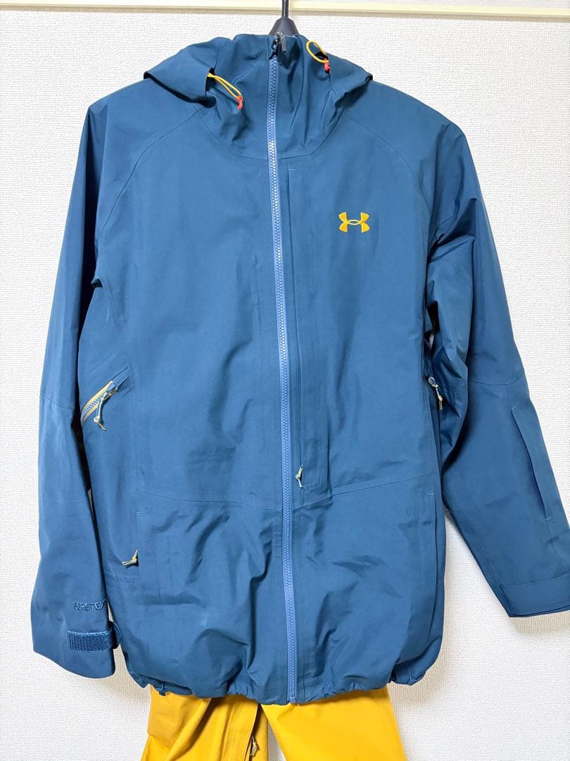 【日本未発売】アンダーアーマー ゴアテックス スキーウェアサイズSM