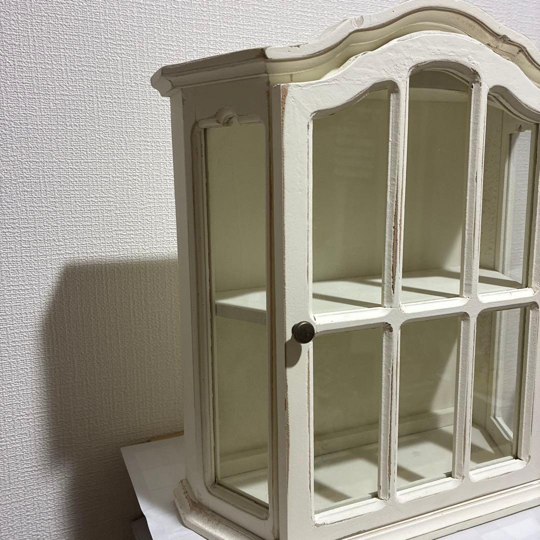 新品 ホワイトキャビネット アンティーク仕上げ
