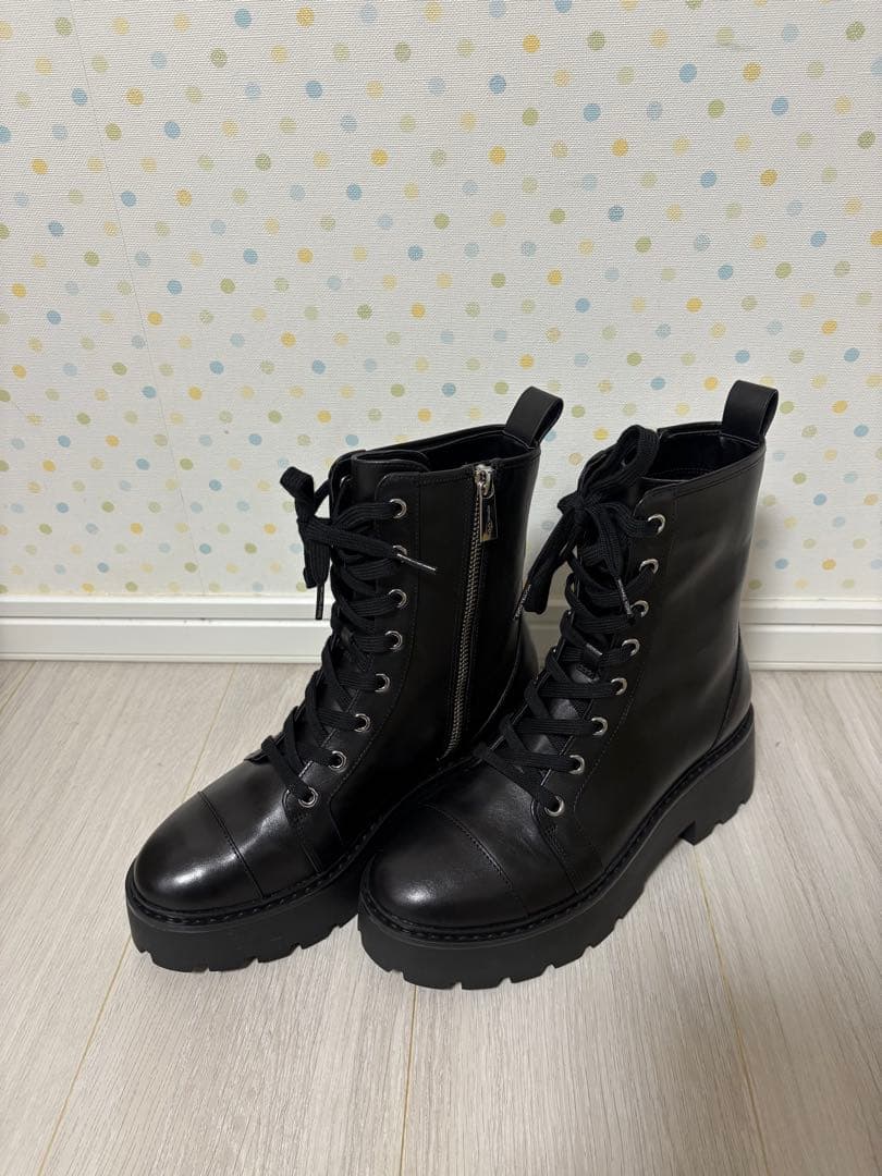 MICHAEL KORS ブラック レースアップブーツ