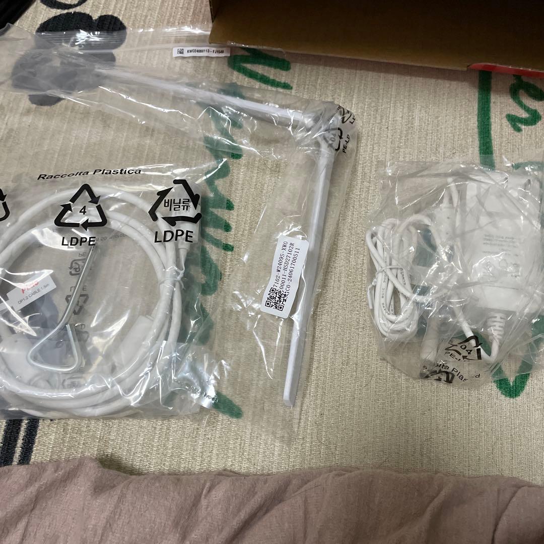 Pixio PX248 Prime Plus White 本体