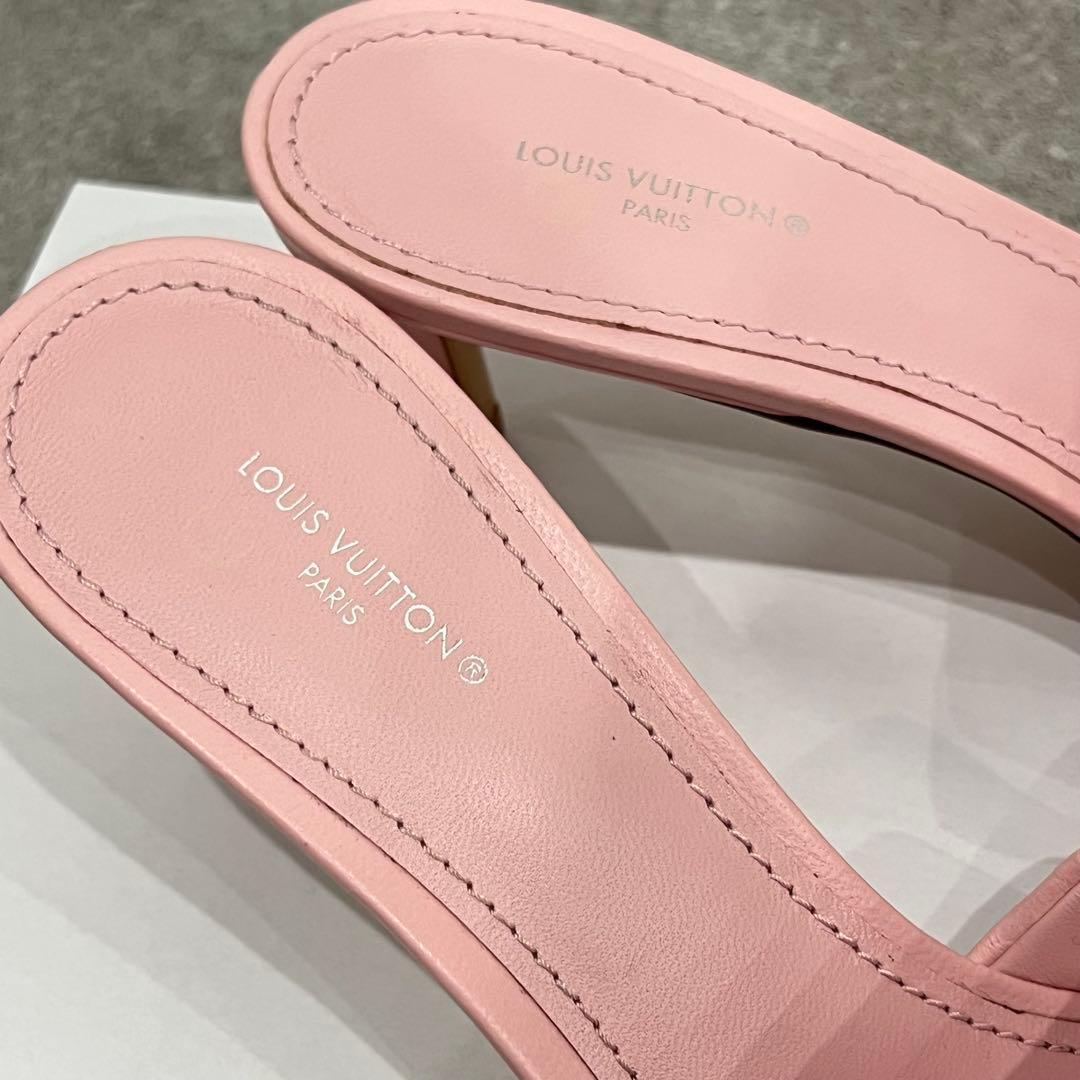 未使用 LOUIS VUITTON リバイバルライン エンボスサンダル ミュール