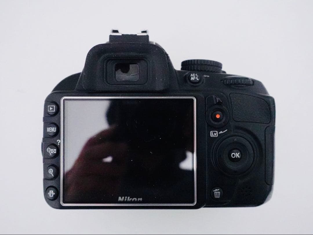 Nikon D3100 デジタル一眼レフカメラ　レンズ2本付き