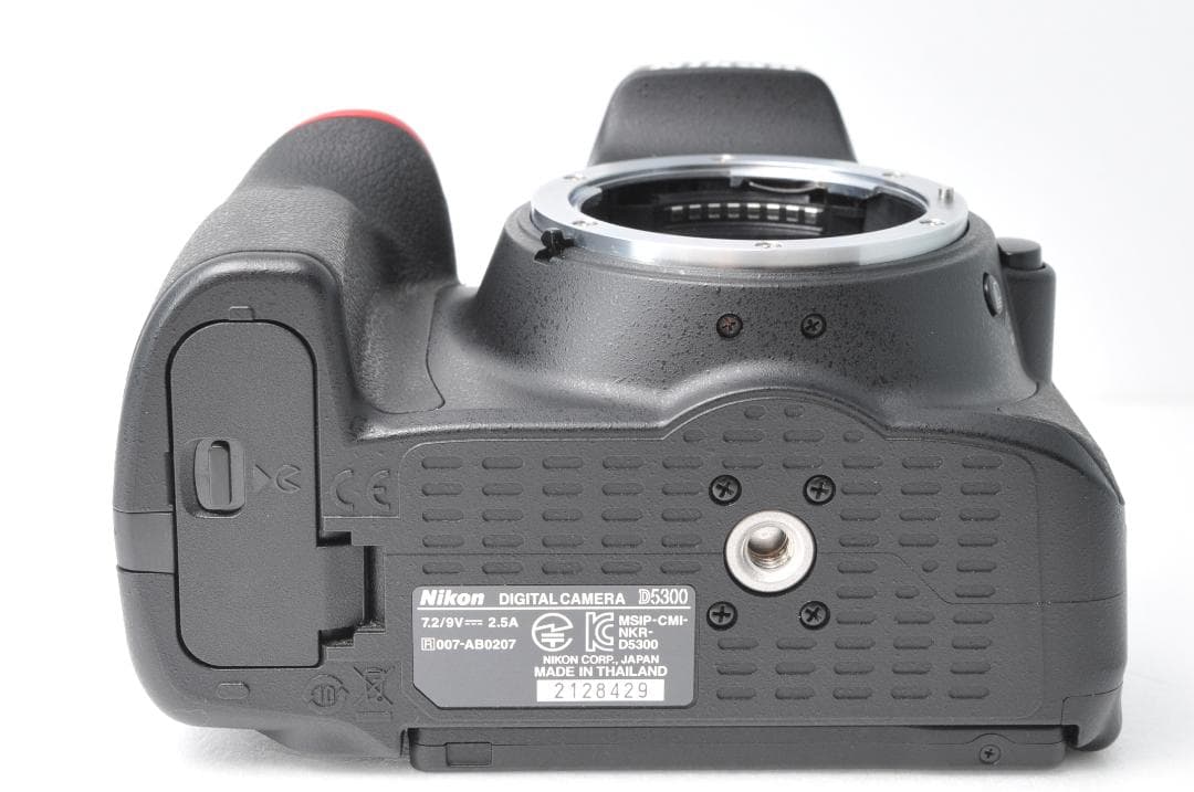 シャッター数新品級❣️美品 Nikon D5300⭐️Wi-Fi ダブルレンズ