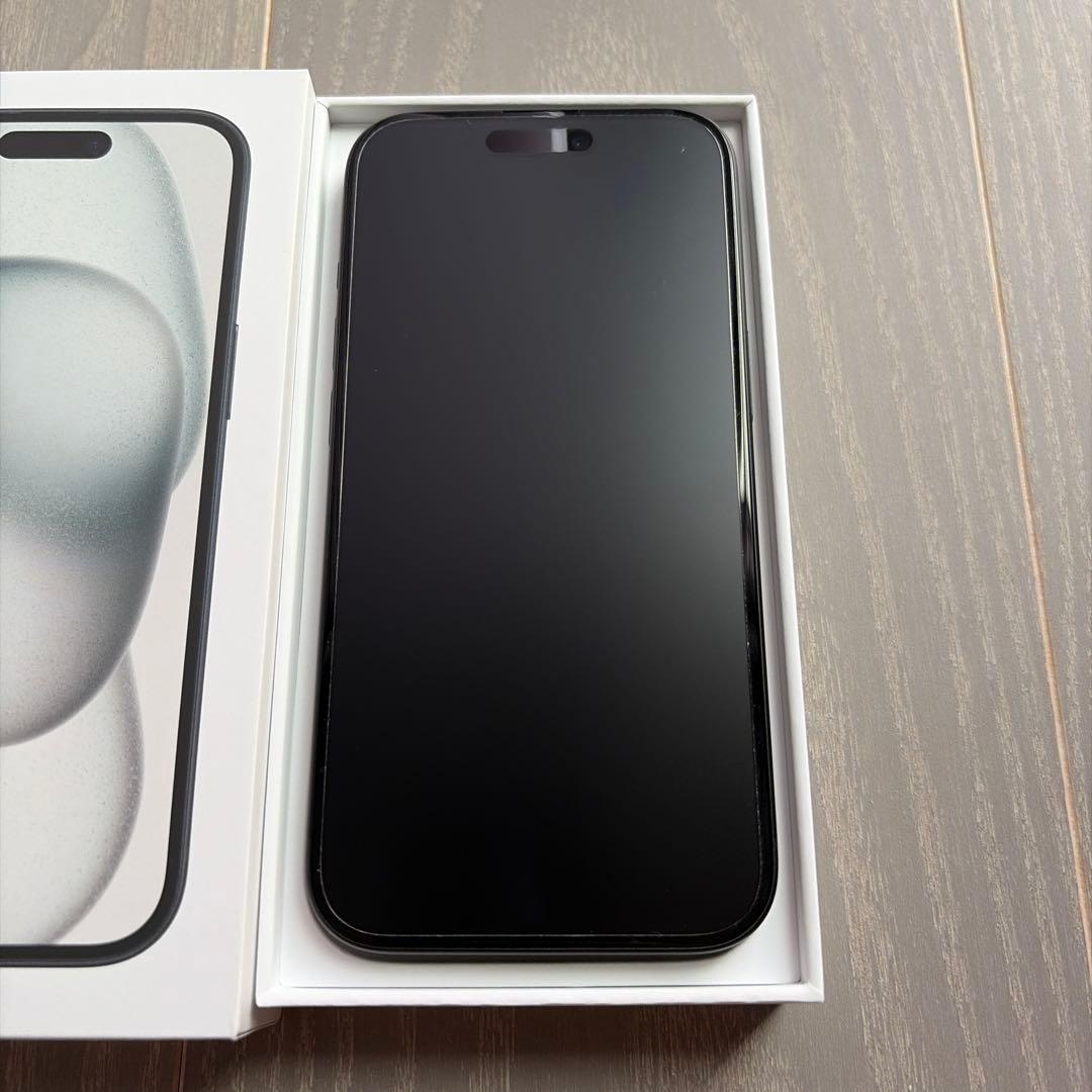 【美品】iPhone15 128GB SIMフリー【交渉可】