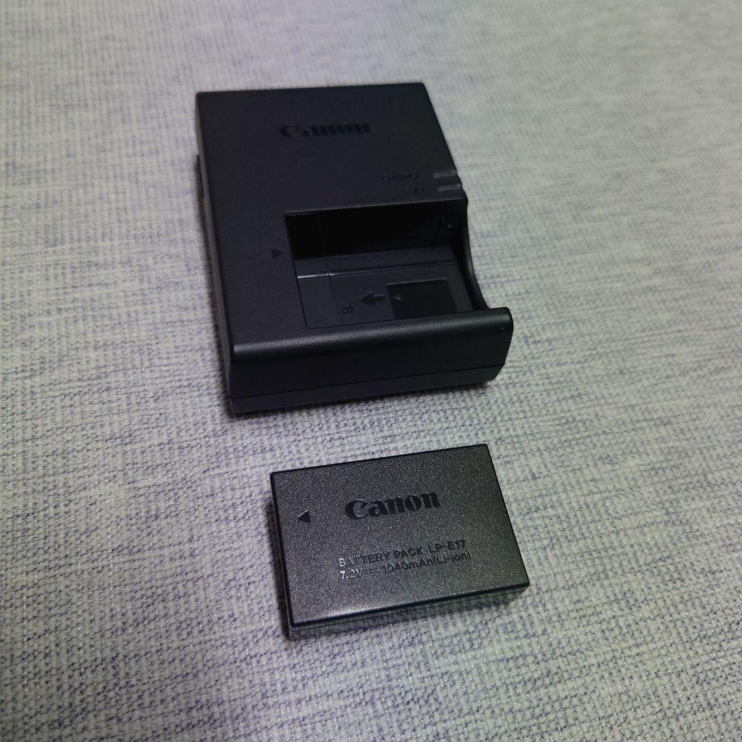 Canon EOS RP 本体と付属品