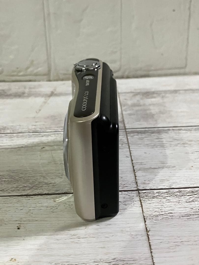 Nikon COOLPIXL21デジカメ