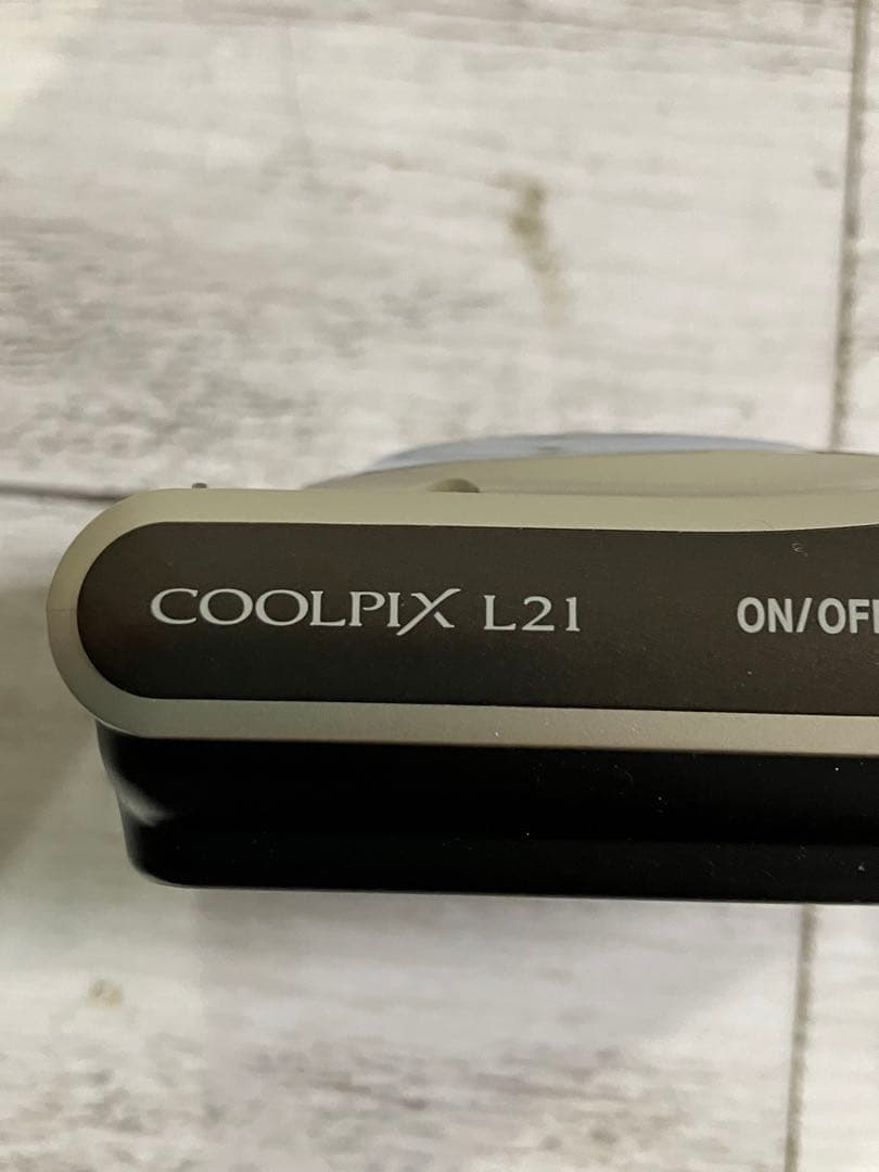 Nikon COOLPIXL21デジカメ