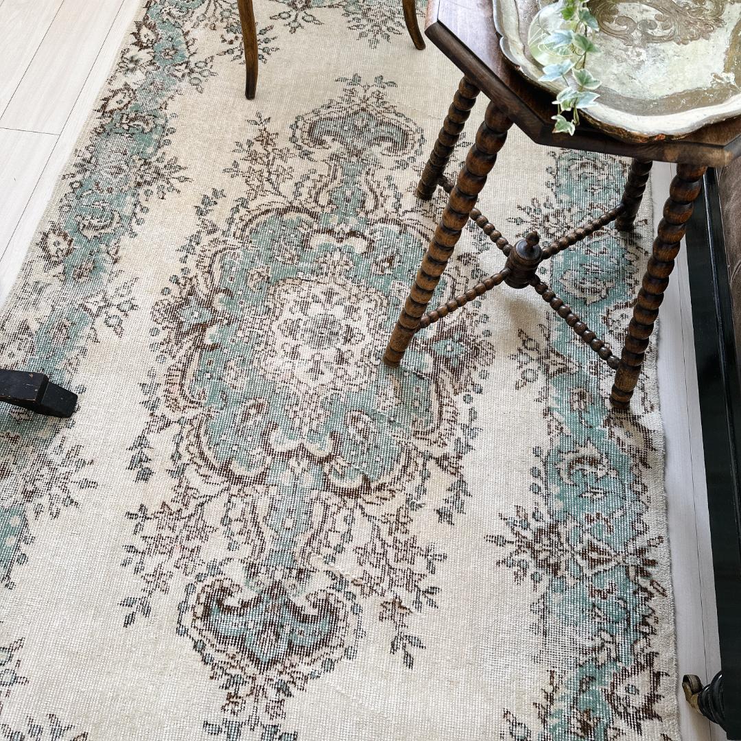 トルコ ヴィンテージラグ A121 定番 クリーム ターコイズブルー メダリオン