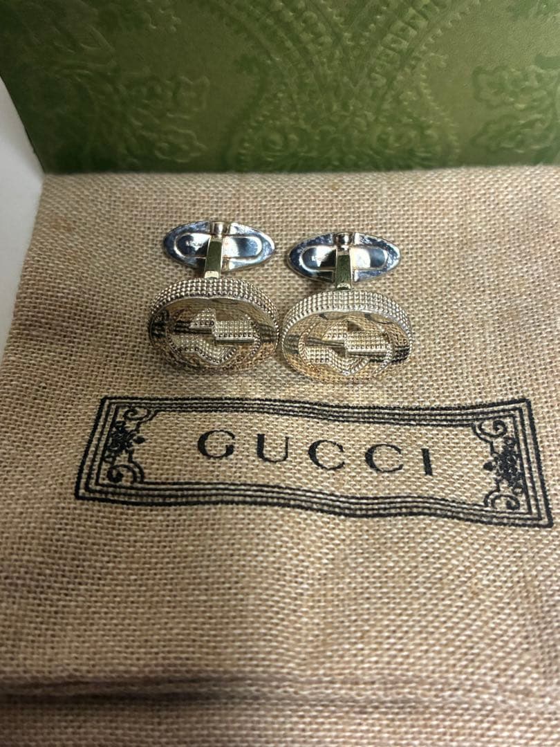 GUCCI シルバー ロゴカフリンクス