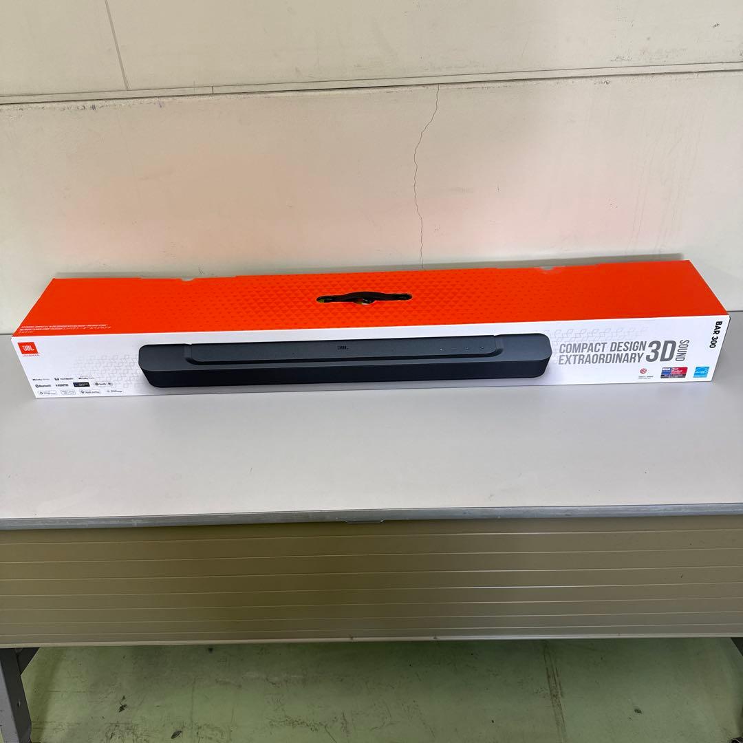 新品　JBL BAR300 サウンドバー 3Dサウンド