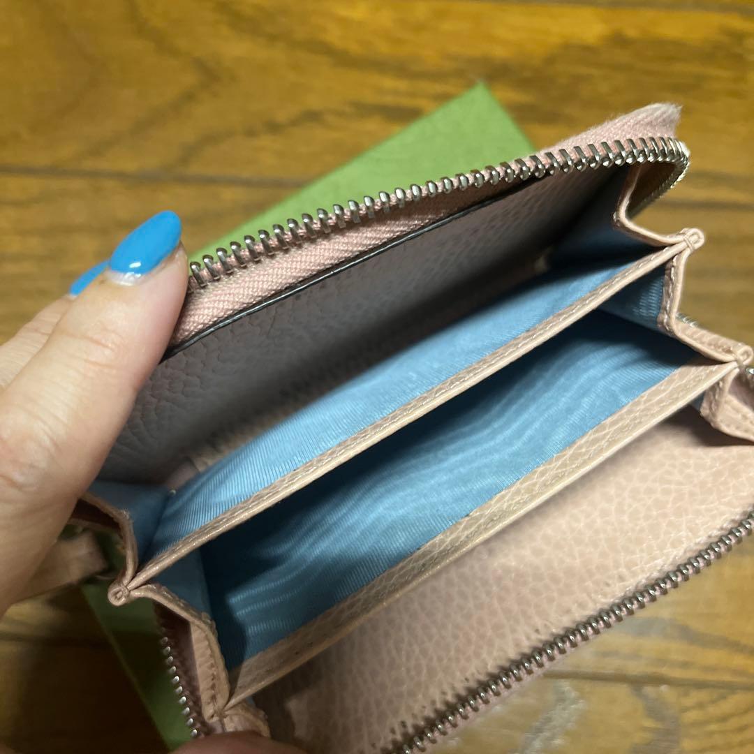 GUCCI ピンクレザーケース