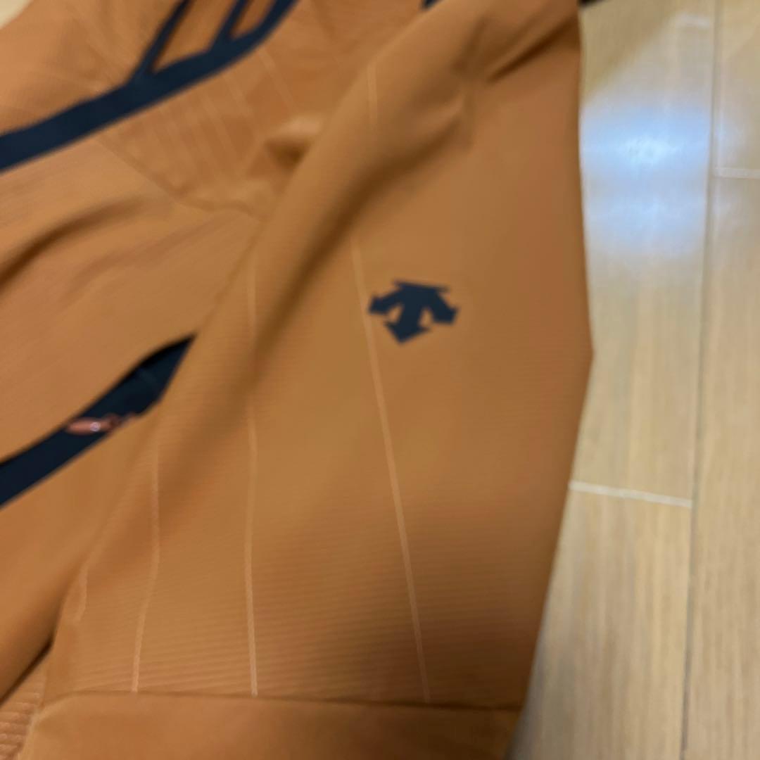 週末値下げ！初秋スキー　DESCENTE ハードシェルジャケット