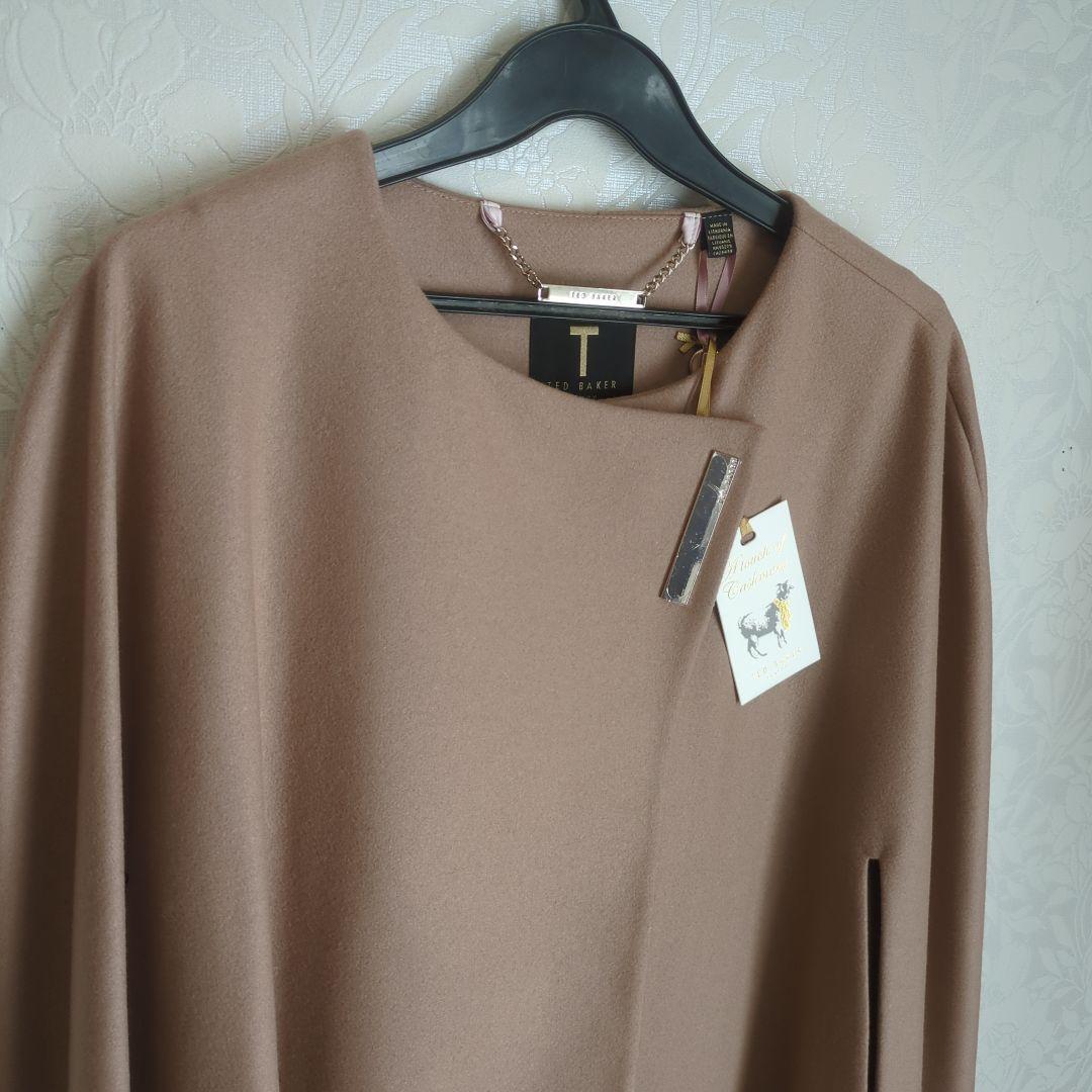 ★★新品タグ付き★★　テッドベイカー　ケープコート　ポンチョL 4万