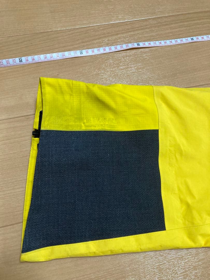 The North Face Summit Series ビブパンツイエロー