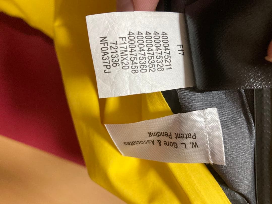 The North Face Summit Series ビブパンツイエロー