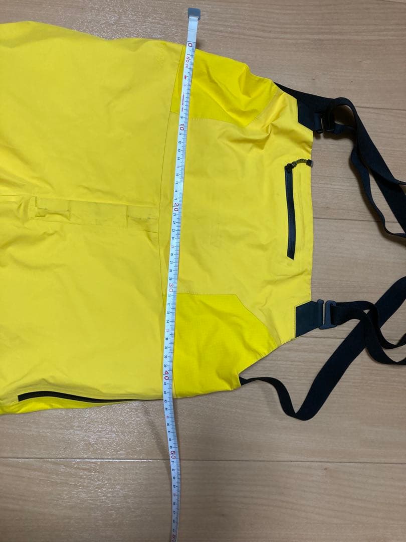 The North Face Summit Series ビブパンツイエロー