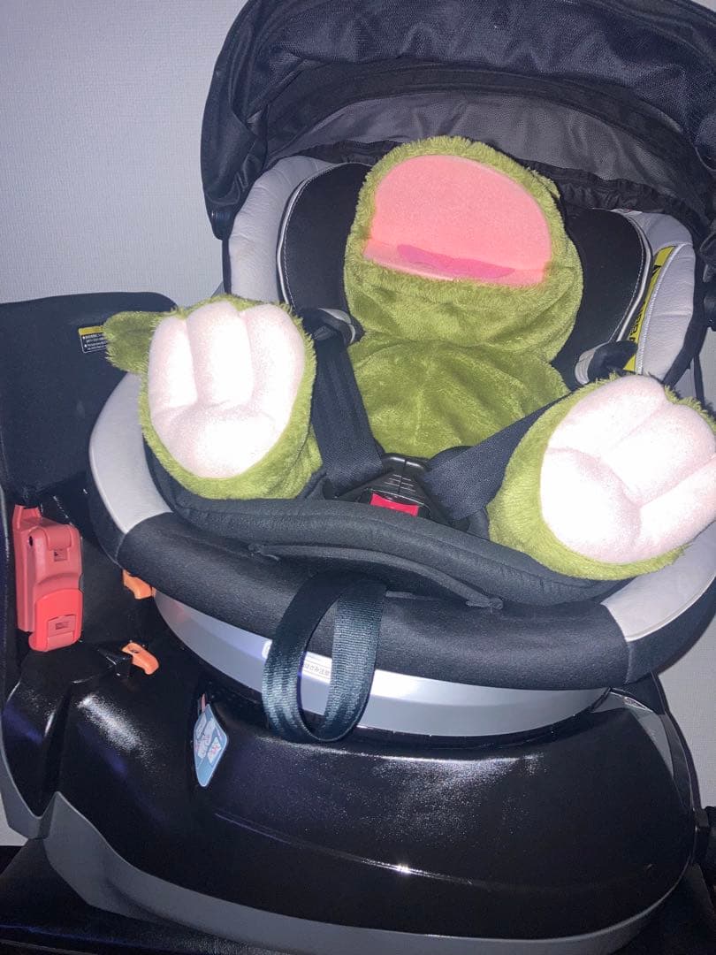 コンビ⭐️ネルーム【高級】エッグショック クリーニング済みチャイルドシート