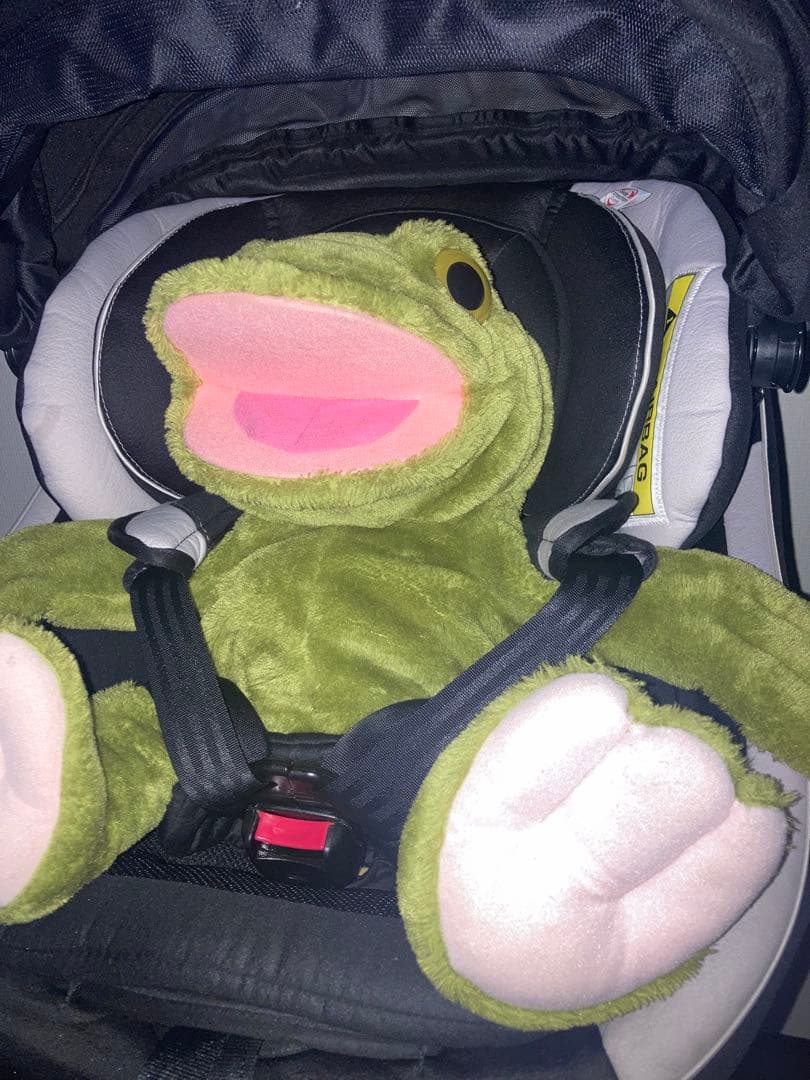 コンビ⭐️ネルーム【高級】エッグショック クリーニング済みチャイルドシート