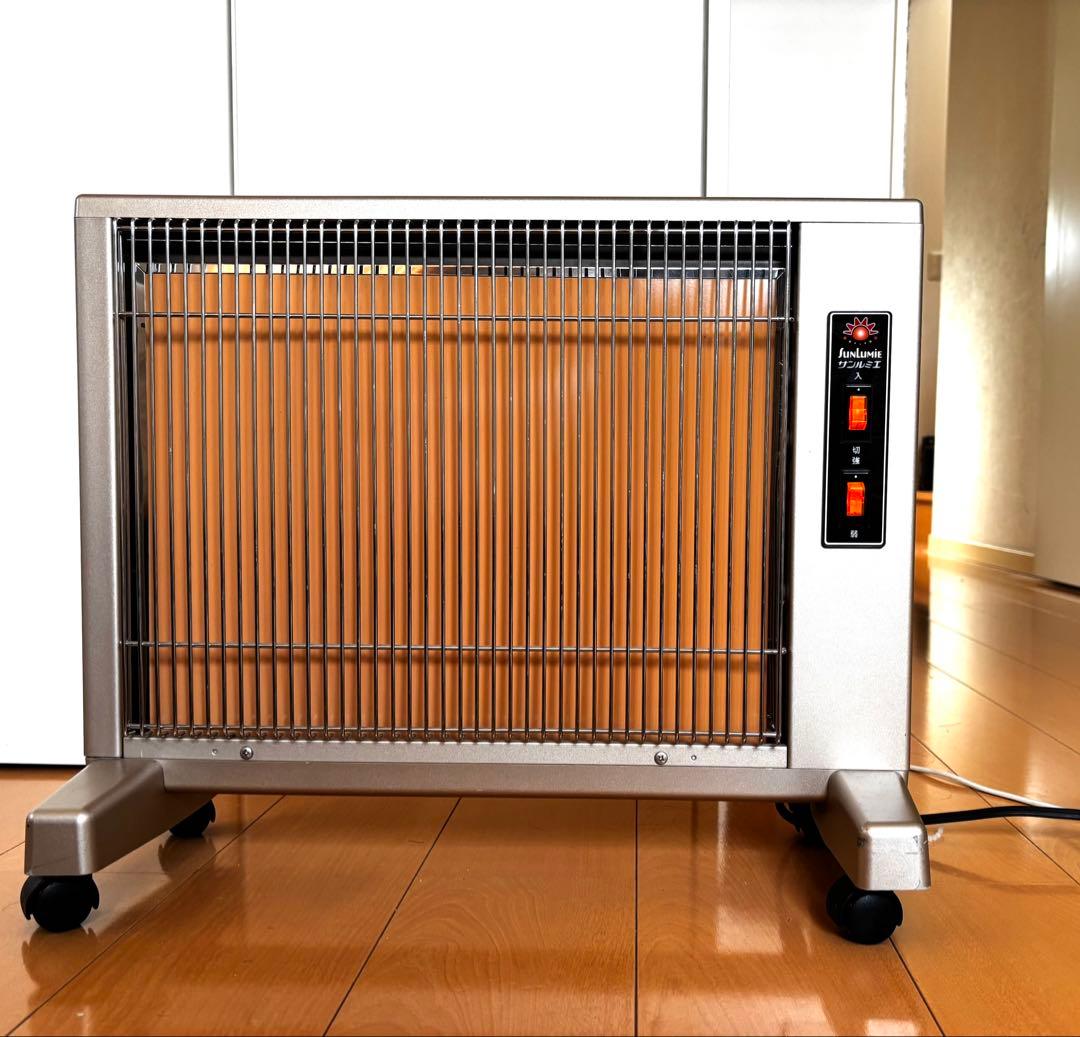 サンルミエ キュート　遠赤外線　E800LS　日本製　キャスター