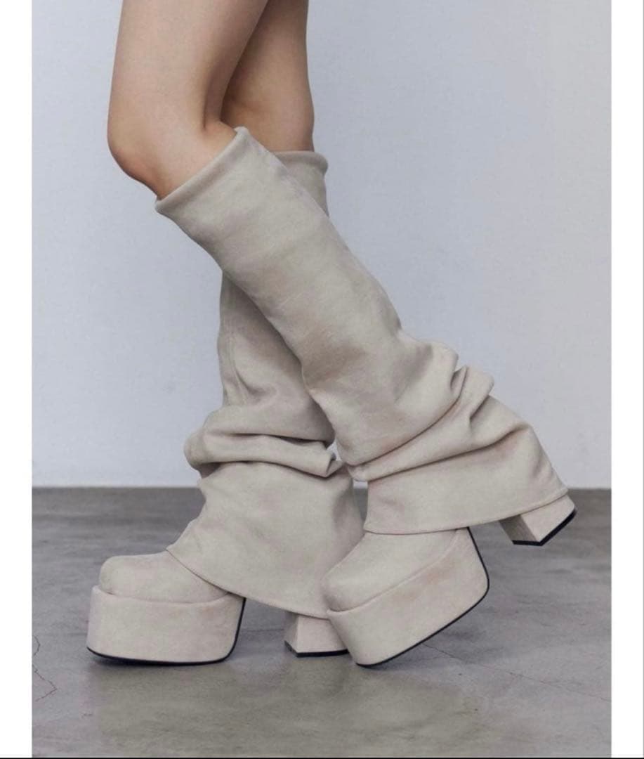 emoda ルーズフレアカバーフィットブーツ